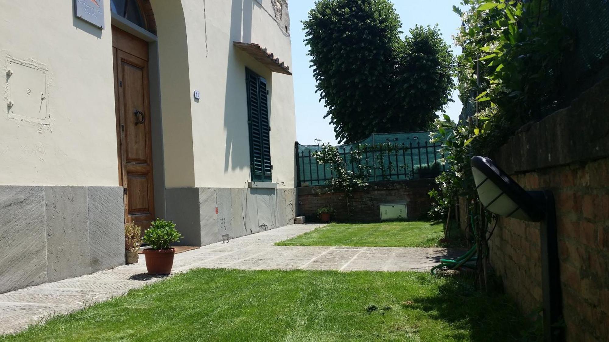 La Stazione Per Dormire Guest House San Piero a Sieve Ruang foto